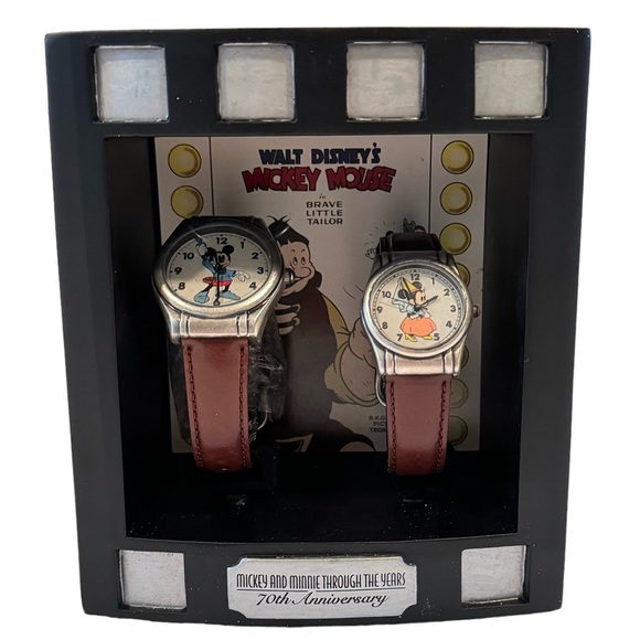 Disney’s Mickey and Minnie Through the Years “Brave Little Tailor” Vintage 1998 - Picture 2 of 9